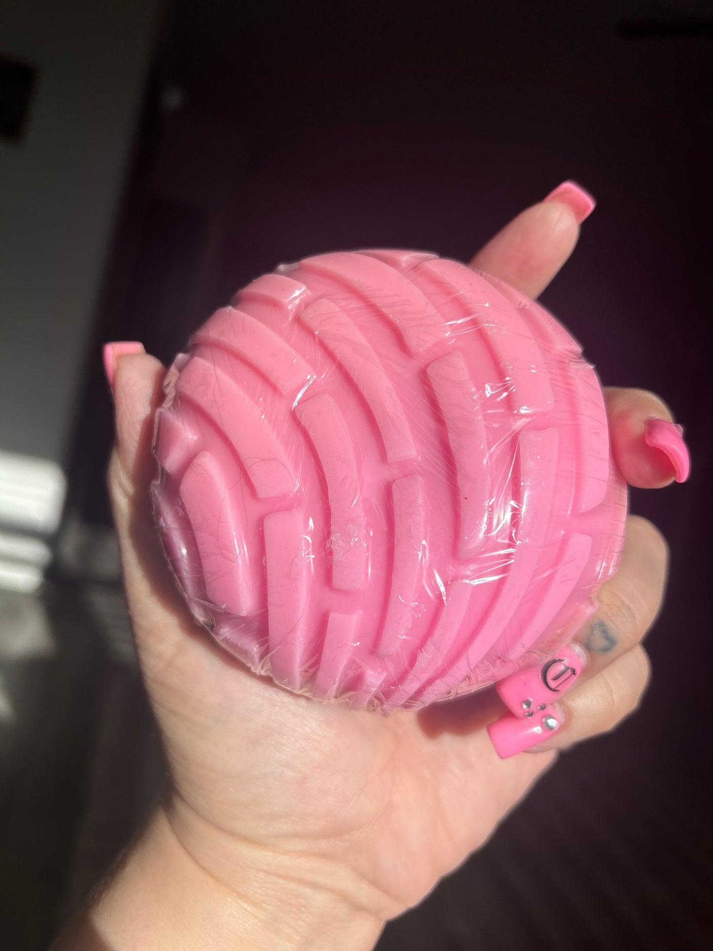 Yummy Concha Soap with Loofah