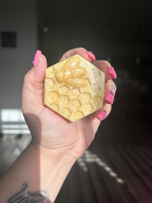 Honey lavender Bliss - Goats milk Soap