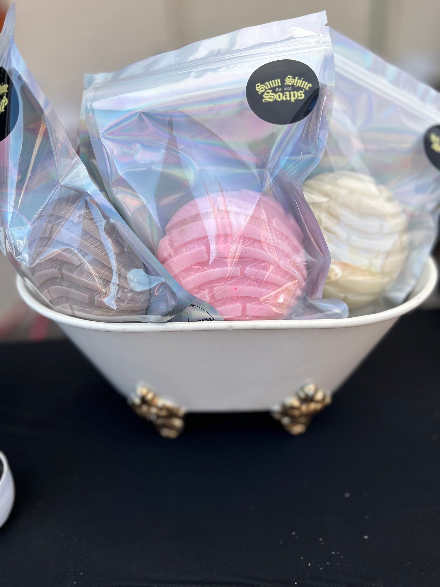 Yummy Concha Soap with Loofah